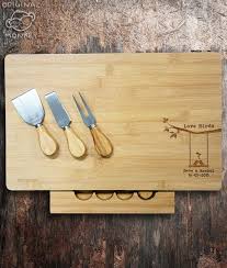 Queso Personalizado Tablero Conjunto Regalo De Boda Para La Pareja O Aniversario Con Diseno D Personalized Cheese Board Valentine Gifts Beautiful Cheese Board
