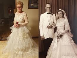 Cinco años desde la frustración al triunfo. Janith Celebro El 60 Aniversario De Boda Con El Mismo Vestido Que Llevo En 1957