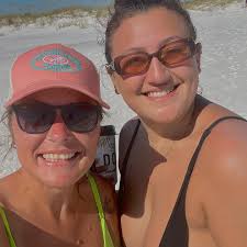 ella dale (@ella_dale_) • Instagram photos and videos