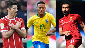 Ada banyak klub sepak bola, baik kelas lokal maupun kelas dunia. Foto Neymar Dan 10 Bintang Sepak Bola Yang Pantas Gantikan Ronaldo Part 1 Dunia Bola Com