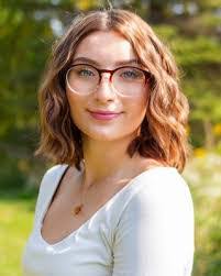 Ellen Lippert's Instagram, Twitter & Facebook