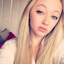 Lauren Mote's Instagram, Twitter & Facebook