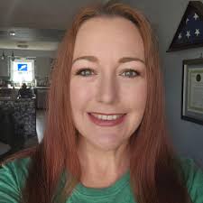 Birthday cake decorator in Bowie?