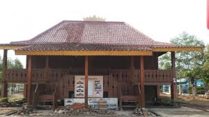 Karena itu rumah adat ini juga disebut balai agung. Inilah Rumah Adat Lampung Sejarah Jenis Bagian Dan Keunikannya Rumah Com