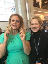 Изучайте релизы barbara schöneberger на discogs. Mit Barbara Schoneberger Auf Dem 10 Expertentreffen Von Merz Aesthetics Hautarzt Grunwald