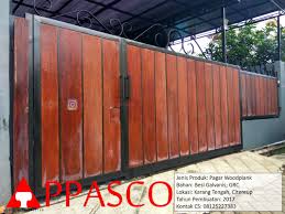 Arsip pagar minimalis grc bandung kota rumah tangga di. 160 Pagar Woodplank Ideas Kayu Garage Doors Outdoor Decor