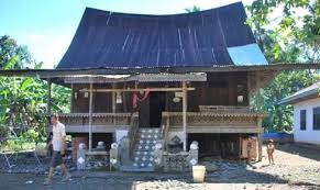 Rumah adat minangkabau serta gambar dan penjelasannya. 7 Rumah Adat Padang Sumatera Barat Gambar Dan Penjelasannya Silontong