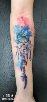 Watercolor Tattoo Der Bunte Trend Unter Den Tatowierungen Traumfanger Tattoos Wasserfarben Tattoo Tattoos Wasserfarben
