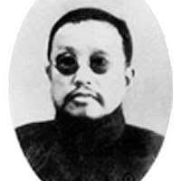 Ola Walker (left) and Ossie Jefferson Corley, Rosa Parks' nurse, outside  the Henry Ford mansion (Fair Lane), Dearborn, Michigan