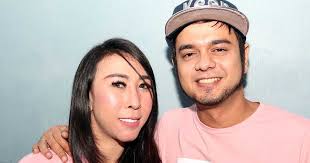 Rio reifan adalah seorang aktor kelahiran jakarta, 25 februari 1985. Rio Reifan Dan Henny Mona Nyata