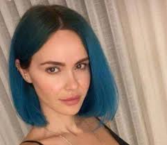 Rol aldığı dizilerdeki performansıyla dikkat çeken zeynep demirel seksenler dizisine katıldı. Seksenler Dizisine Dahil Olan Zeynep Demirel Den Set Paylasimi Magazin Haberleri