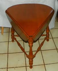Extends to 108.38 with two 18 leaves. Maple Ethan Allen Cloverleaf Triangle And 50 Similar Items