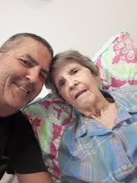 Contributions to the tribute of Joyce Diamond