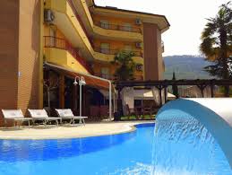 Hotel Imperial Garda Lake Garda Gardalake Com Lake Garda Hotel Garda