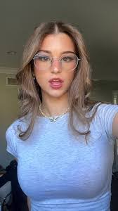 Brooke Beal's Instagram, Twitter & Facebook