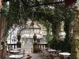 Es gibt im moment keine freien stellen in dem restaurant. Cafe Rossi Heidelberg