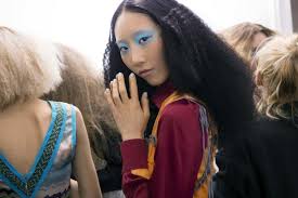 Combining platinum and black, long and short, blur and lines, this entire. Everything You Need To Know About Coarse Hair All Things Hair Us
