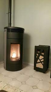 poele a granule de bois reserve a pellets poele a bois granule de bois amenagement salle a manger