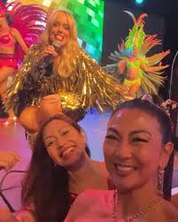 💎 Sprinkled with fun & laughter, celebrating two amazing women with a  month long #birthday , a tiny older today than yesterday, but younger than  tomorrow 💎 Happiest birthday to my sisters