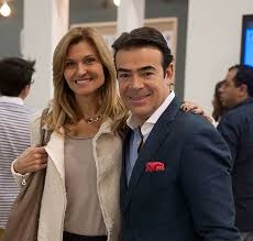 Lo cierto es que una semana después de esa entrevista que dio en 'despierta américa', mauri debió su esposa y sus hijos casi no podían tener contacto con él y solo se unían fuera del hospital para rezar. Es Un Angel Tono Mauri Agradece El Apoyo De Su Esposa En Los Dias Mas Dificiles Vidamoderna Com