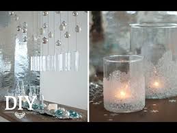 Weihnachtsdeko selber machen ist einfach und günstig. Silvesterdeko Basteln Tischdeko Mit Geeisten Windlichtern Tutorial Deko Kitchen Youtube Windlichter Selber Machen Silvesterdeko Deko
