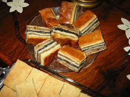 Strudel Me Afion Arra Dhe Molle Albanian Recipes Food Food And Drink