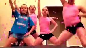 Последние твиты от jb teens (@jb_teens). Girls Party 4 Preteens Enjoying Their Pajama Party Didn T They Do A Great Job Making This Youtube