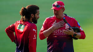IPL 2026: चौथे अंपायर से भिड़ गए थे RCB के कोच, अब BCCI ने लिया तगड़ा एक्शन