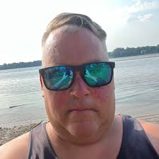 This is the video I meant to post. Sorry about the last one. This is the  video I was talking when somebody is talking and it just cuts off goes into  skin