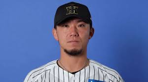 阪神が見事なサインプレー 1・2塁から伊藤将司が1塁けん制で ...