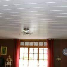 Pose d'un plafond lambris pvc. Comment Poser Des Lambris Pvc Au Plafond Etapes Astuces
