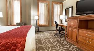 Yes, guests have access to a pool and a fitness center during their stay. Drury Inn Suites San Antonio Riverwalk 201 North St Mary S Street San Antonio