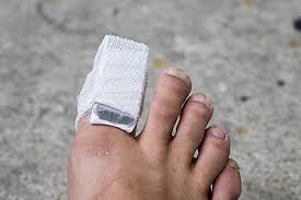 The common causes are stubbing the toe into something hard or having something heavy. How A Broken Toe Can Affect Your Balance