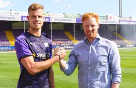 Joost van aken is a dutch footballer who plays as a centre back for heerenveen in the dutch eredivisie. Vfl Osnabruck Nimmt Van Aken Unter Vertrag Vfl
