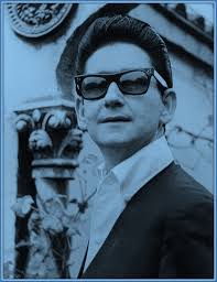 Roy Orbison. 🎼 Oh Pretty Woman, walking down the street.... 1974.