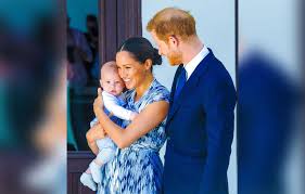 A few days ago, new pictures of meghan show the … Mommy Shamers Slam Meghan Markle Over How She Carries Archie