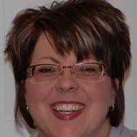 Julie Boren's Instagram, Twitter & Facebook