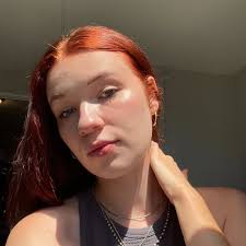 Katie Bequette's Instagram, Twitter & Facebook