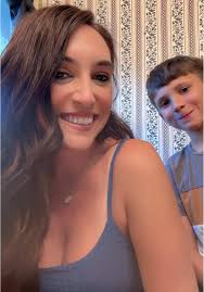 Laura Smart (@laurasmart1)