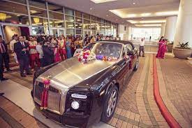 Welcoming prestigious guests like cine stars, political influencers and foreigners to any place with a massive gathering requires a royal touch. Rolls Royce Car Rental In Chennai Vehicles For Rent In Chennai Click In