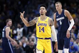 Is an american professional basketball player who is a member of the nba news update: Lakers Danny Green Falls Into Union Role It S A Good Fit Los Angeles Times