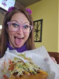 I'm gonna go ahead & agree with the people who consider Taco Depot The  Good! This page IS sometimes useful for other things besides arguing. I  know there are of course some