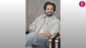 Leech" Stars Naveed Raza & Mahsam Raza Speaks To FUCHSIA