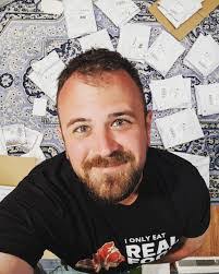 Mark Shingleton's Instagram, Twitter & Facebook