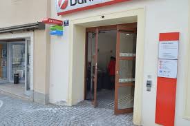 Öffnungszeiten hängen von der jeweiligen zweigstelle ab, sehen sie sich die öffnungszeiten bei der finden sie die nächste zweigstellen der bank austria in mödling und sie können auf alle kontaktdaten zugreifen, die verfügbaren geldautomaten. Bank Austria Offnungszeiten Wien
