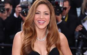 Trẻ hơn 10 tuổi, Shakira "đuổi kịp" nam rapper nổi tiếng - IndeksonlineNet.