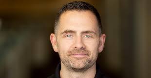 Rob Swain's Instagram, Twitter & Facebook