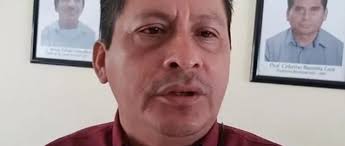 municipiosur.comEusebio González Hernández, se puede echar de enemigo al  pueblo de Tatahuicapan, luego de afirmar que los ejidatarios, para liberar  “El Yuribia” se vendieron por unos pesitos