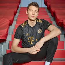 Spedizione in tutto il mondo! Bayern Monaco E Adidas Hanno Presentato Il Nuovo Kit Away Outpump
