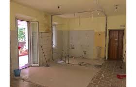 Tende da sole, ombrelloni e vasi sono un buon inizio. Privato Vende Appartamento Vendo Appartamento Con Terrazzo E Giardino Annunci Roma Zona Prenestino Rif 208092